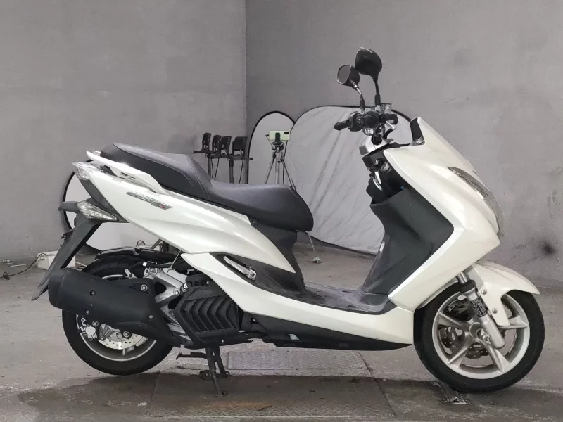 Yamaha MAJESTY 155S