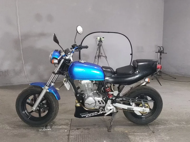 Honda APE100