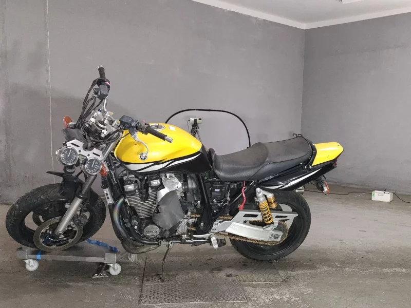 Yamaha XJR1300
