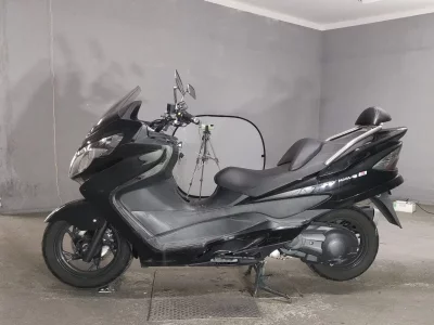 Suzuki SKYWAVE 250S
