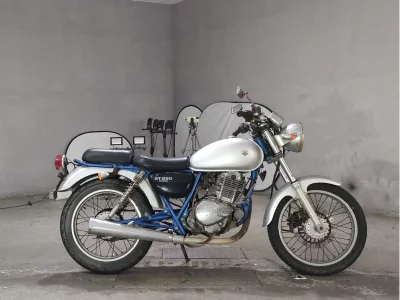 Suzuki ST250E
