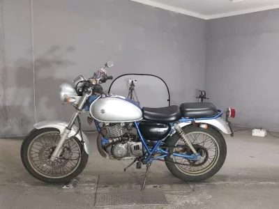 Suzuki ST250E