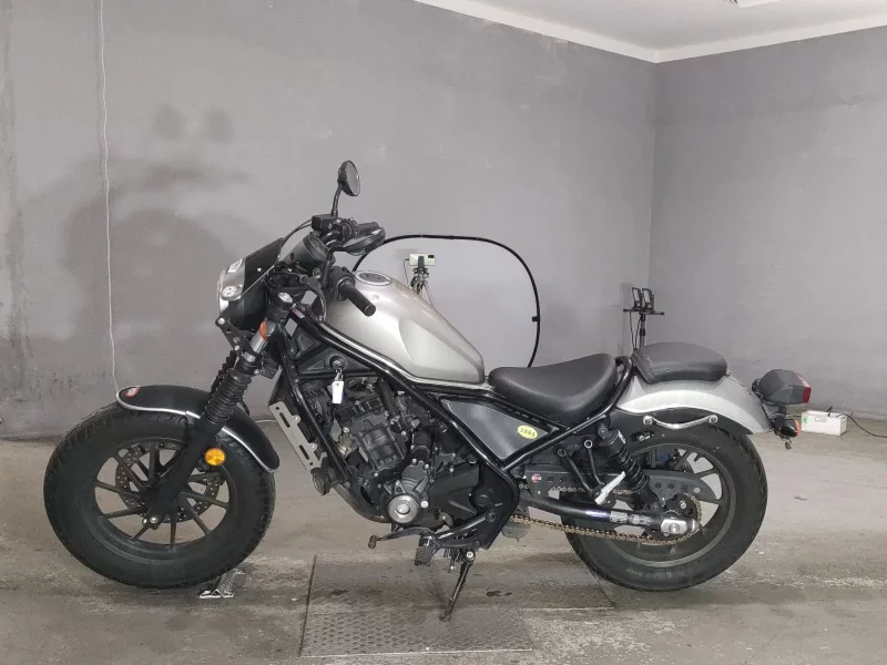 Honda REBEL