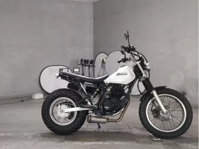 Yamaha TW225