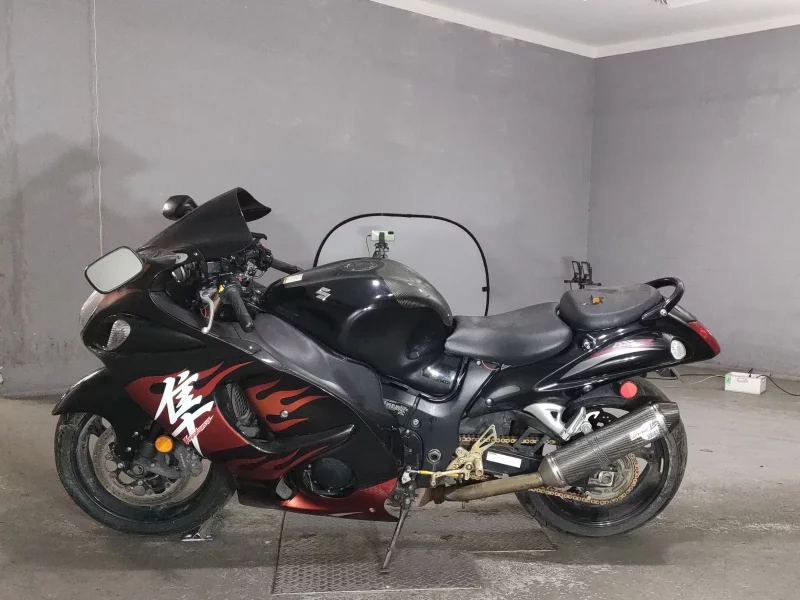 Suzuki GSX1300R HAYABUSA