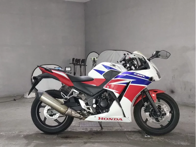 Honda CBR250R