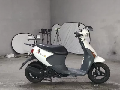 Suzuki LET S4