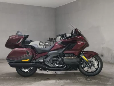 Honda GL1800 TOUR DCT