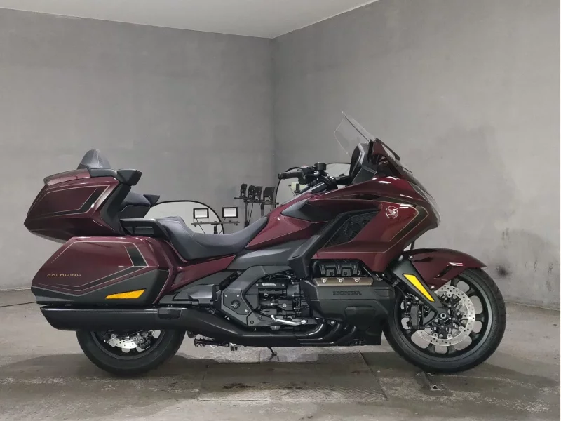 Honda GL1800 TOUR DCT