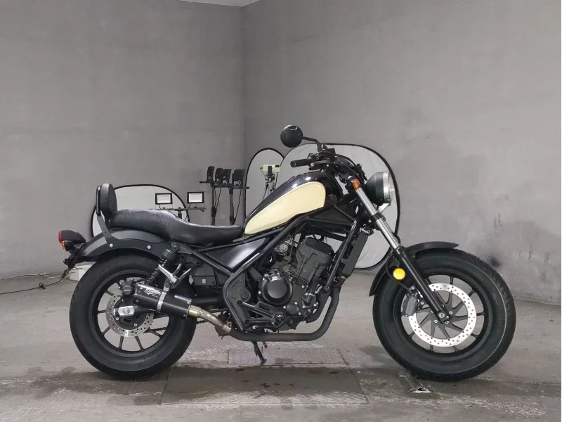 Honda REBEL