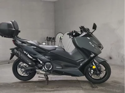 Yamaha T-MAX560