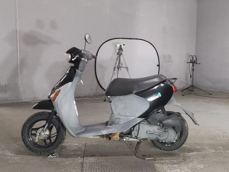 Suzuki LET S4
