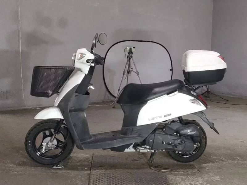 Suzuki LET S