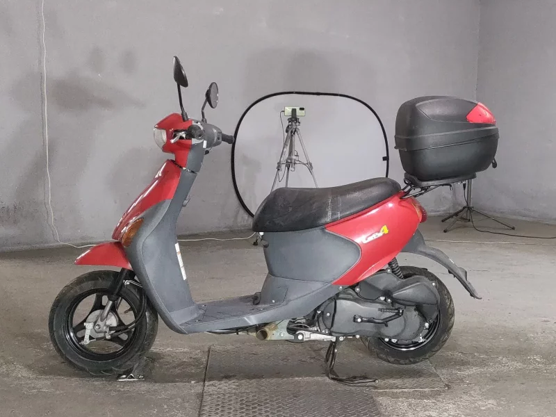 Suzuki LET S4
