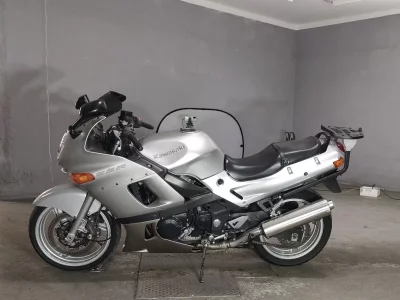 Kawasaki ZZR400