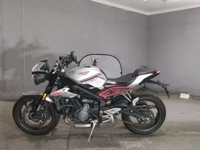 Triumph TRIUMPH STREET TRIPLE R