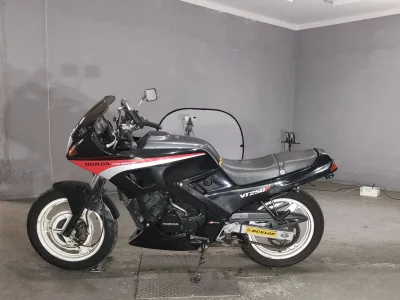 Honda VT250F