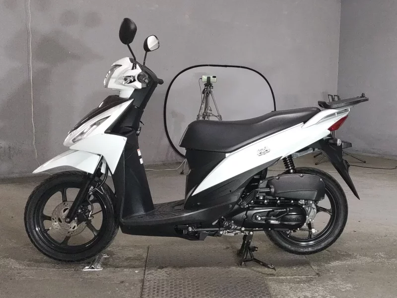 Suzuki ADDRESS V110