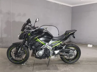 Kawasaki Z900