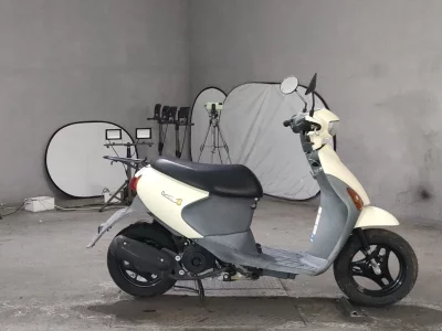 Suzuki LET S4
