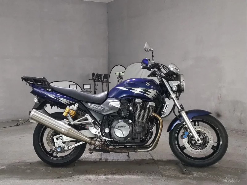 Yamaha XJR1300