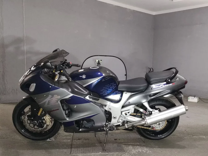 Suzuki GSX1300R HAYABUSA