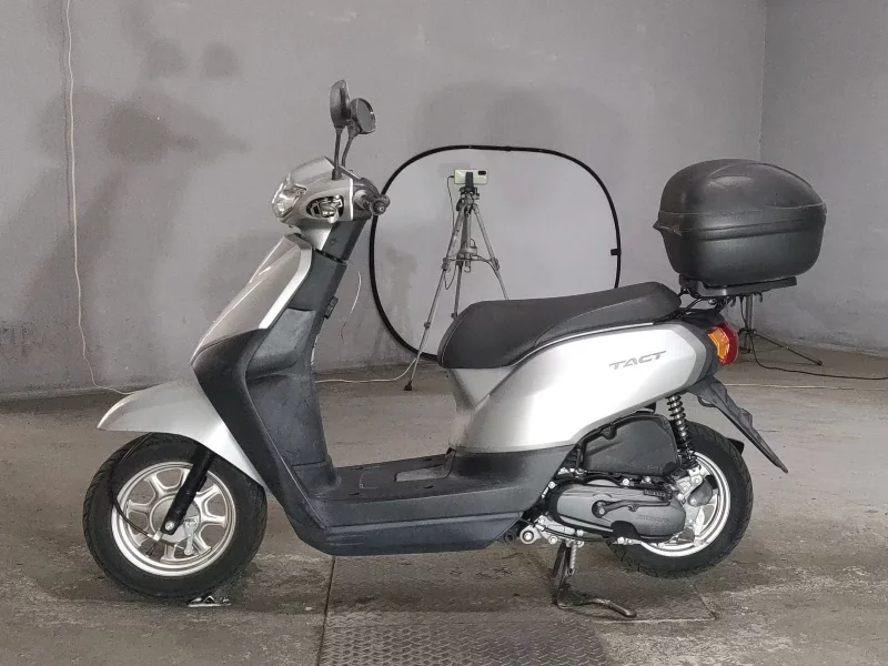 Honda TACT BASIC
