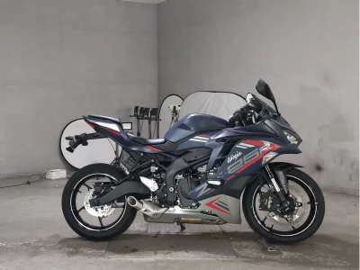Kawasaki NINJA ZX-25R SE
