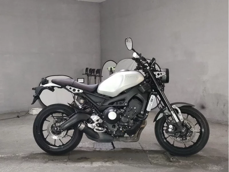 Yamaha XSR900