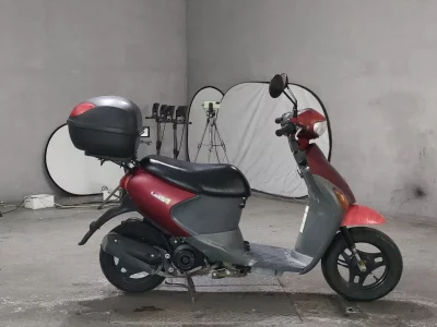 Suzuki LET S4