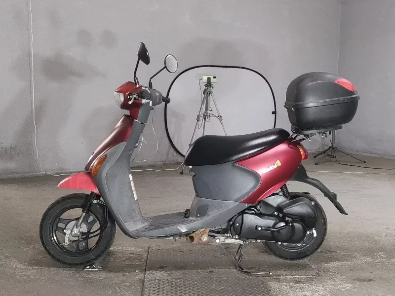 Suzuki LET S4