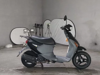 Suzuki LET S4
