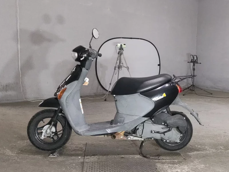 Suzuki LET S4