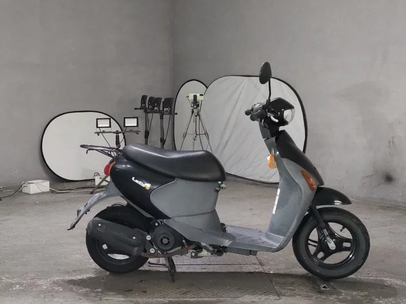 Suzuki LET S4