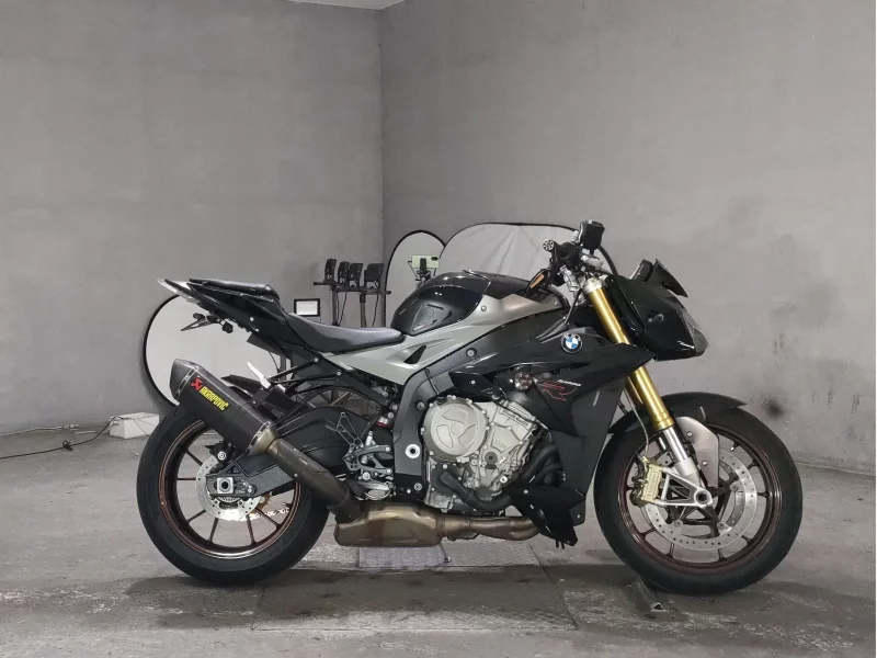 BMW BMW S1000R