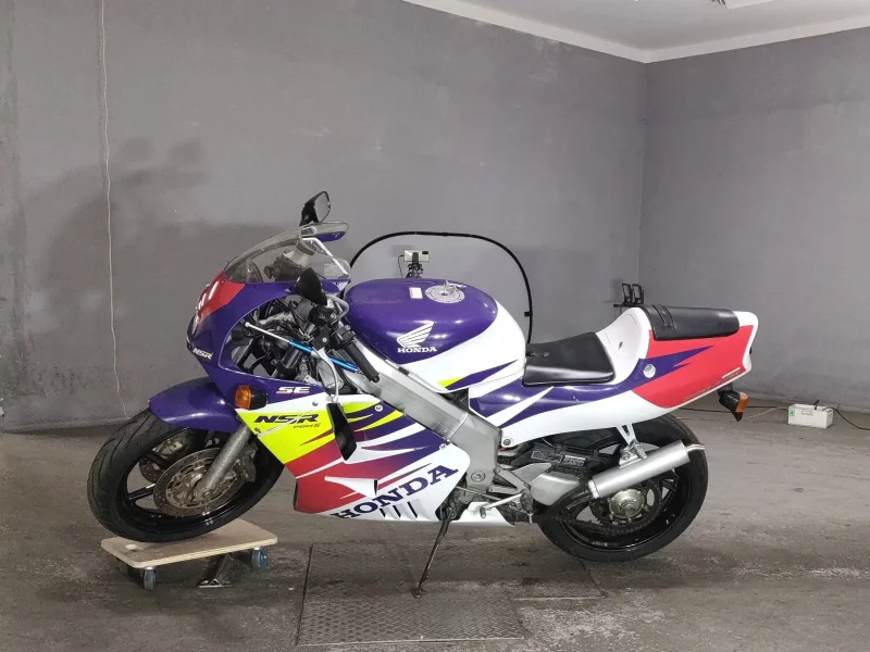 Honda NSR250R-1