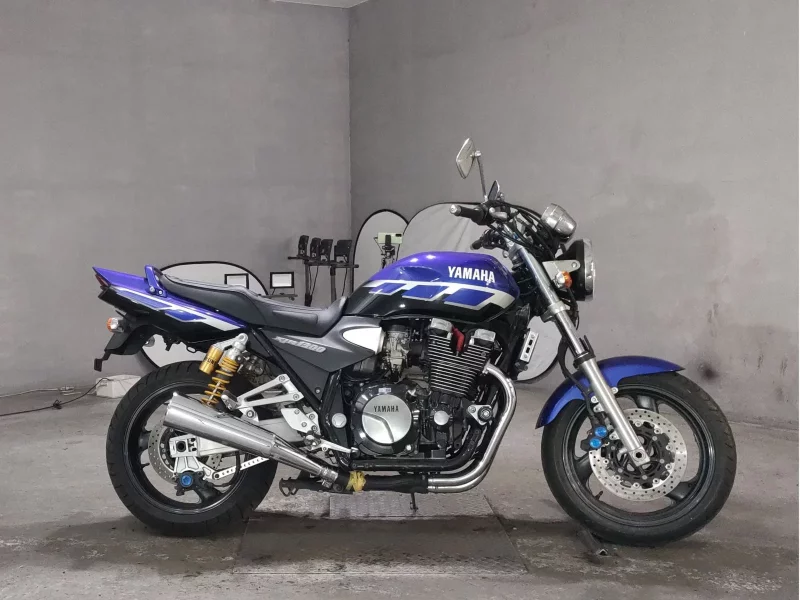 Yamaha XJR1300