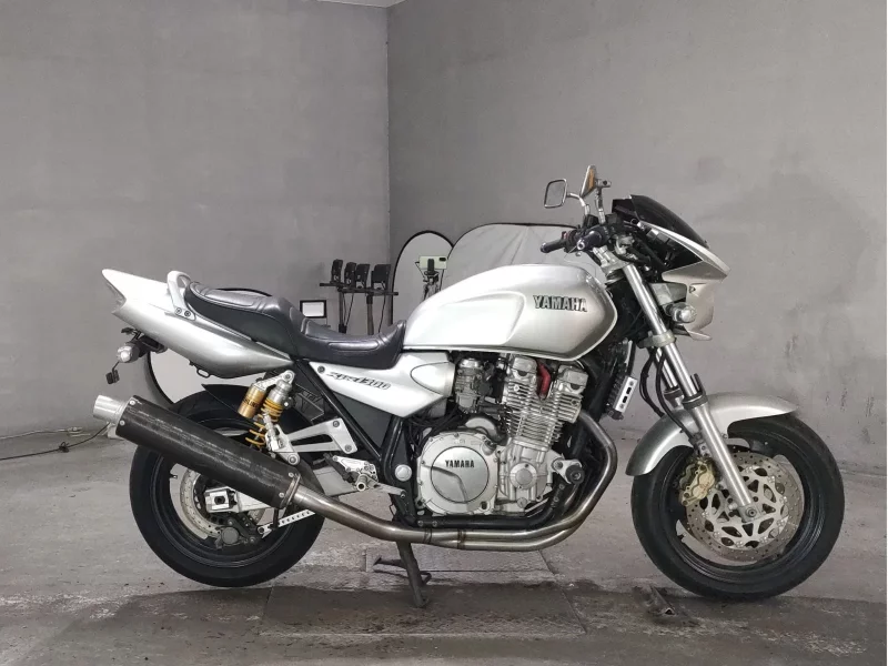 Yamaha XJR1300