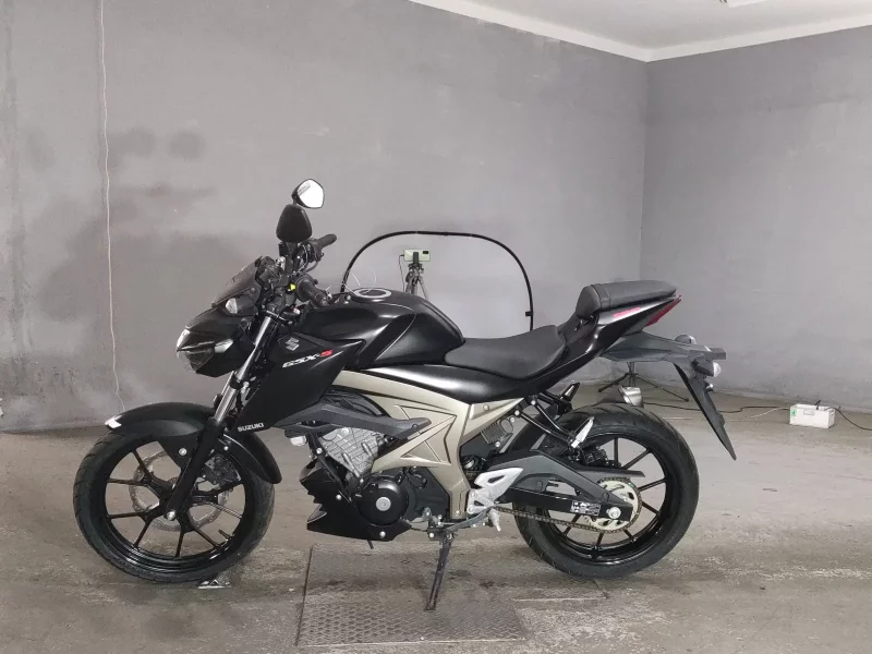 Suzuki GSX-S125