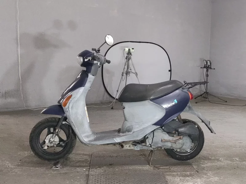 Suzuki LET S4
