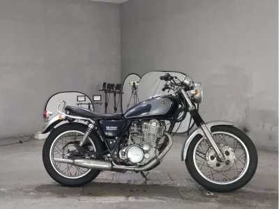 Yamaha SR400-1