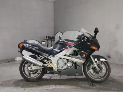Kawasaki ZZR400