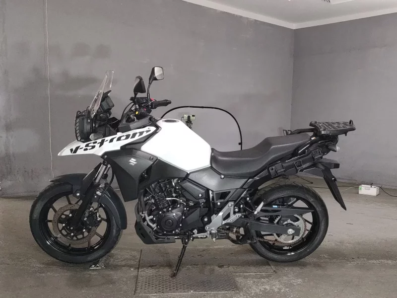 Suzuki V STROM 250