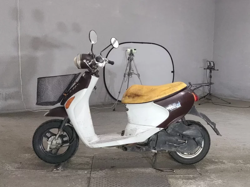 Suzuki LET S4