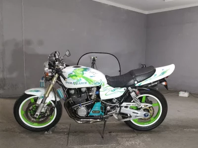 Kawasaki ZEPHYR400K