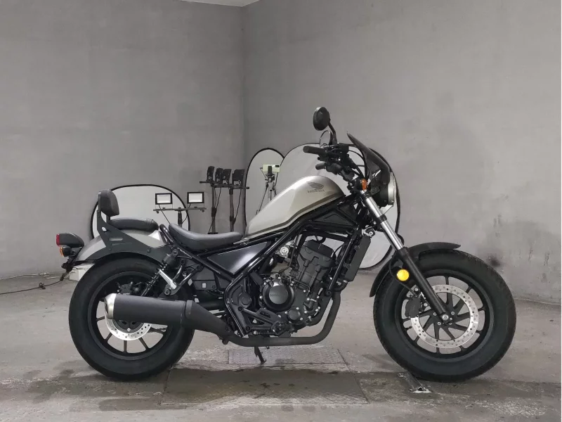Honda REBEL