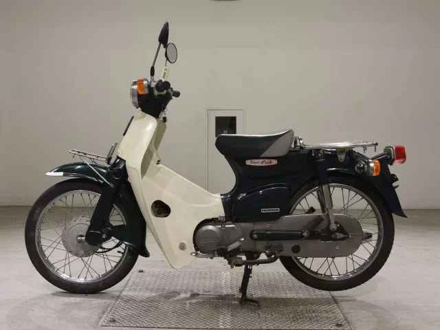 Honda C90