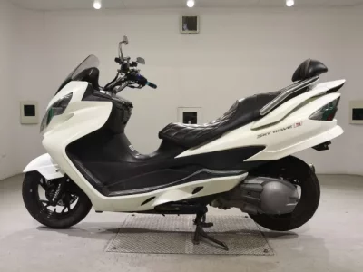Suzuki SKYWAVE 250S-3