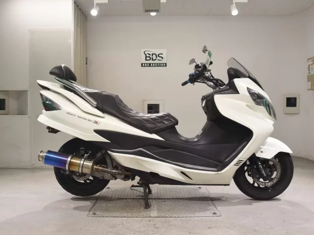 Suzuki SKYWAVE 250S-3