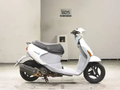 Suzuki LET S4